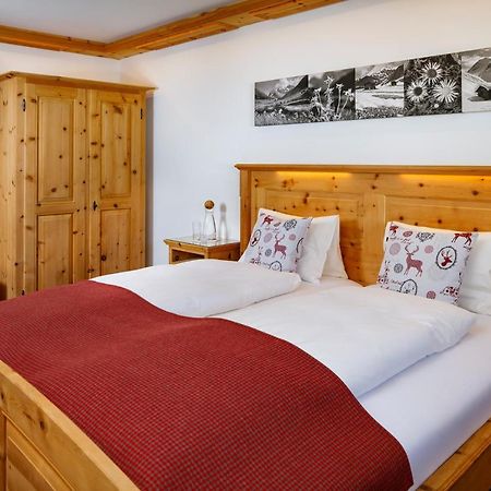 Hotel Walserhuus Sertig Sertig Döfli Exteriör bild
