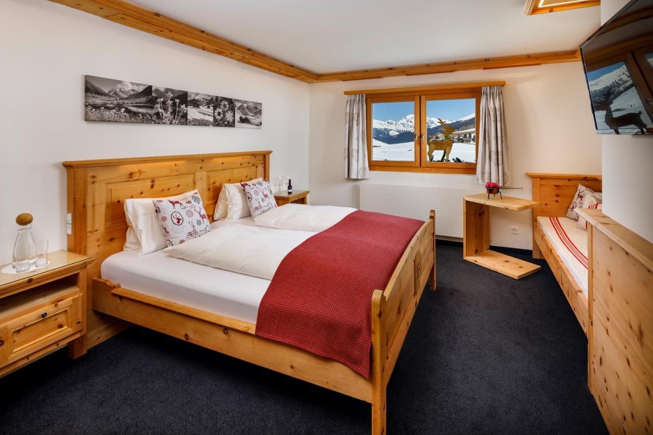 Hotel Walserhuus Sertig Sertig Döfli Exteriör bild