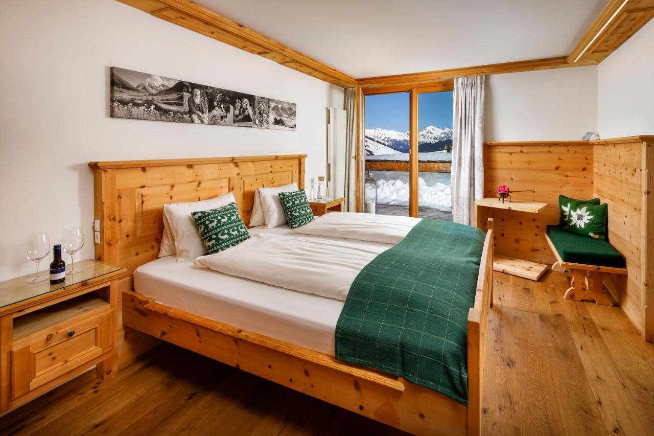 Hotel Walserhuus Sertig Sertig Döfli Exteriör bild
